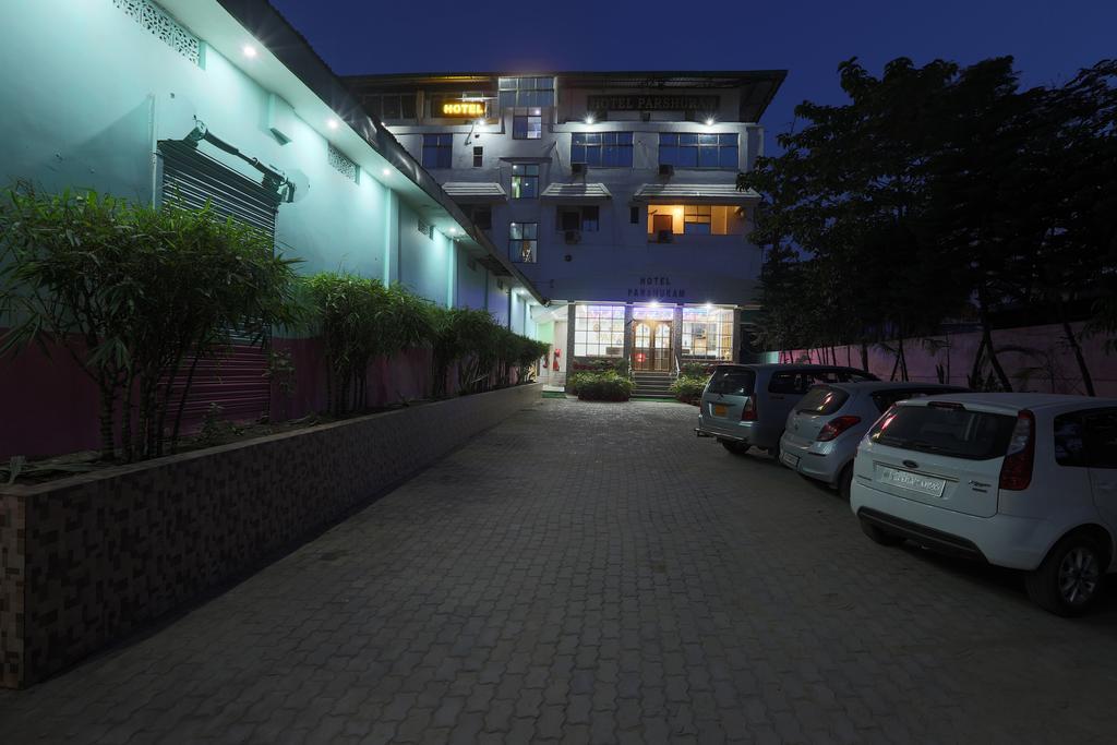 Hotel Parshuram Guwahati Exterior photo